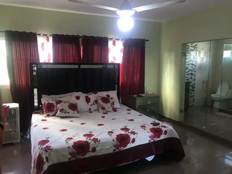 Vendemos hermosa casa en Jarabacoa