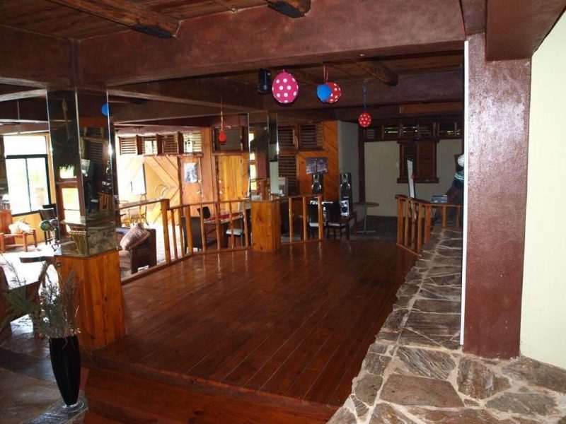 Villa 14 alquilo y vendo en Jarabacoa